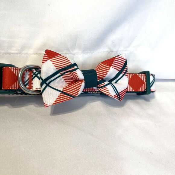 Merry & Bright Festive Dog Collar w/Bowtie Red Green & White Size Medium - Picture 5 of 12